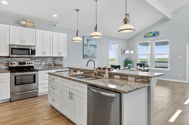 396 Paradise Pointe Dr, House other with 4 bedrooms, 3 bathrooms and null parking in Port Aransas TX | Image 10