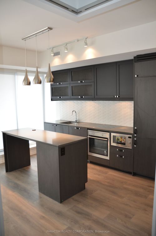424-783 Bathurst St, Toronto, ON, M5S0A8 | Card Image