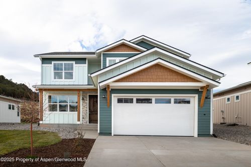 42 Mt Yale Ct, New Castle, CO, 81647-9533 | Card Image