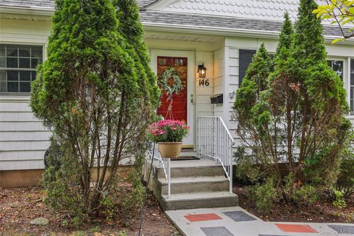 146 N Lincoln St, Pearl River, NY, 10965-1709 | Card Image