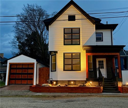 2207 7th Ave, Beaver Falls, PA, 15010-3716 | Card Image