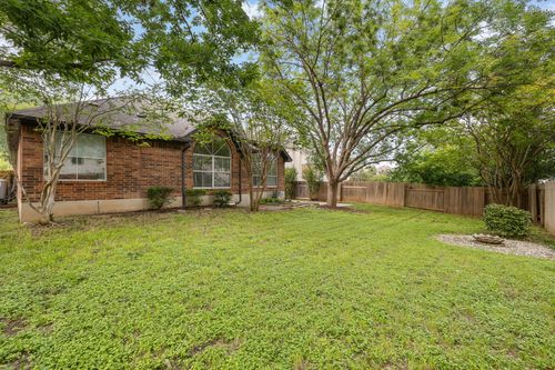 12713 Cinchring Ln, Austin, TX, 78727-4570 | Card Image