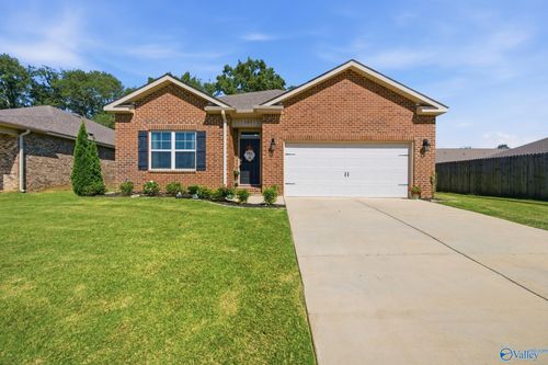 105 Branton Ct, New Market, AL, 35761-7776 | Card Image