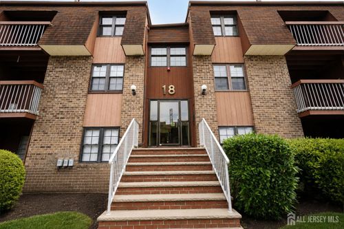 a-207 Sierra Ct, Woodbridge, NJ, 07095-1461 | Card Image