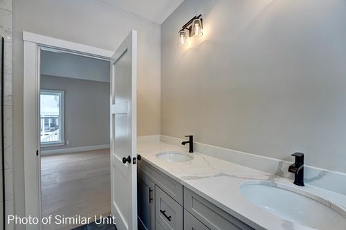 18 Kasnet Dr, Rye, NH, 03870-4404 | Card Image