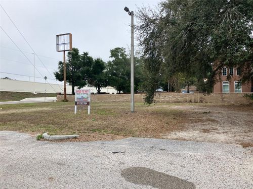 3900 N Marguerite St, TAMPA, FL, 33603-4828 | Card Image