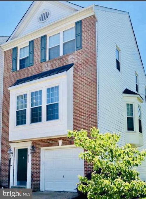 12327 Jarrow Ln, BRISTOW, VA, 20136-2061 | Card Image