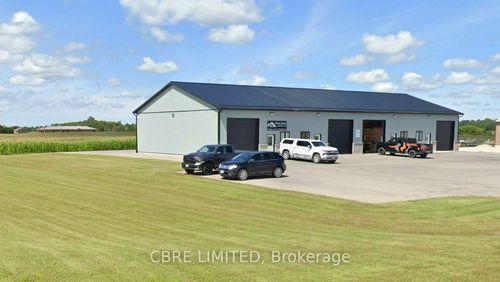 4-1005 Heenan Crt, Lucan, ON, N0M2J0 | Card Image