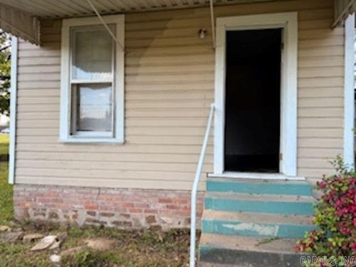 215-217 Willow Street, Jacksonville, AR, 72076-4452 | Card Image