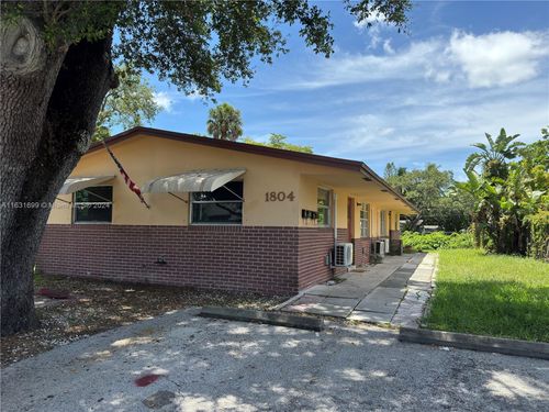 1804 Sw 20th St, Fort Lauderdale, FL, 33315-1875 | Card Image