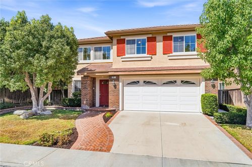81 Linhaven, Irvine, CA, 92602 | Card Image