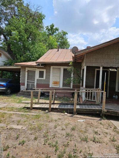 554 E Thompson Pl, House other with 3 bedrooms, 1 bathrooms and null parking in San Antonio TX | Image 2