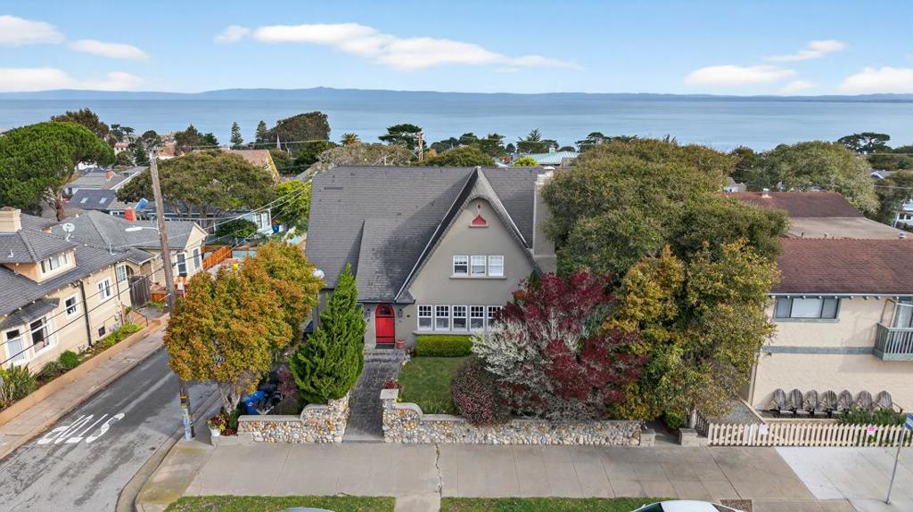 Residential in Pacific Grove 4