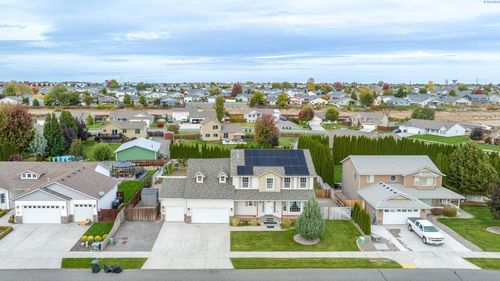 9703 Balflour Ln, Pasco, WA, 99301-8016 | Card Image