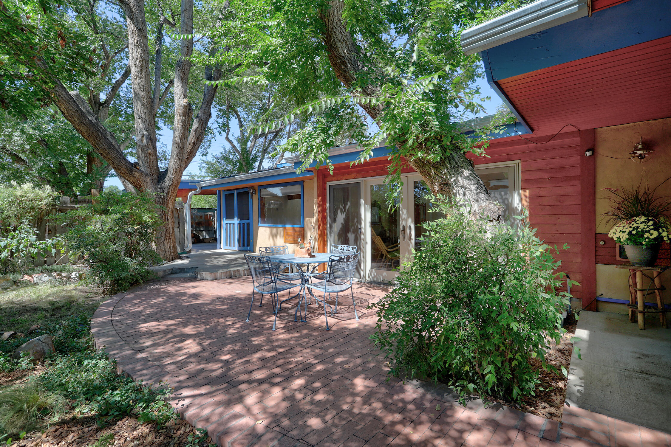 Arno St, Albuquerque, NM 87107