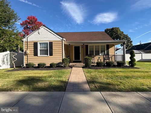 519 Weeks Ave, RIVERSIDE, NJ, 08075-3737 | Card Image