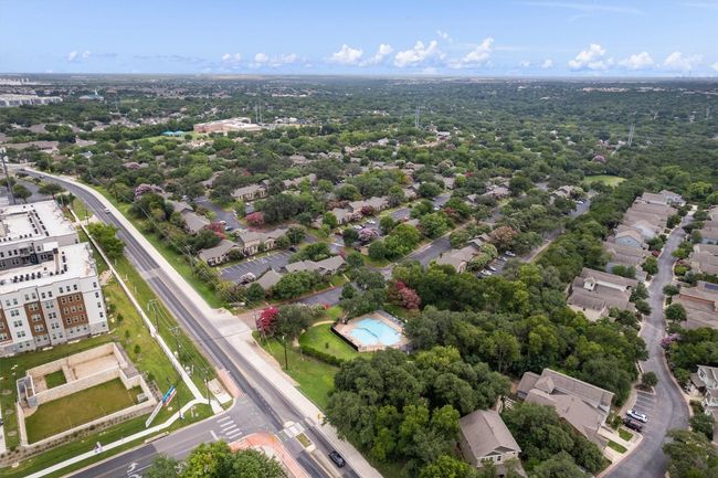 Aerial perspective of suburban area | Image 35
