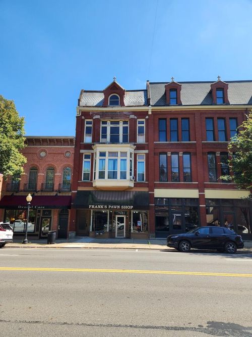 20 E Main St, Chillicothe, OH, 45601-2503 | Card Image