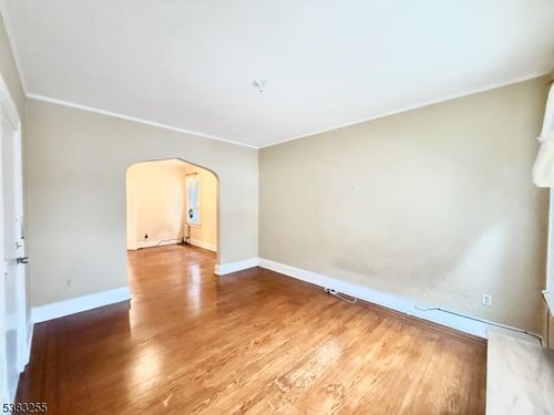 1r-441 Kerrigan Blvd, Newark, NJ, 07106-2914 | Card Image