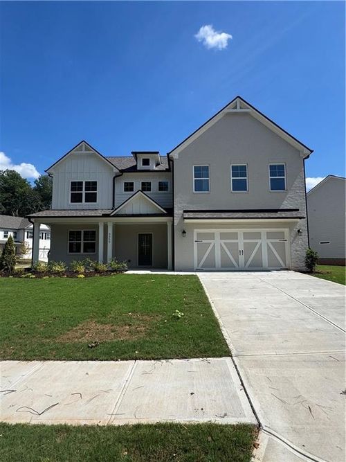 5553 Keswick Dr, Flowery Branch, GA, 30542-7205 | Card Image