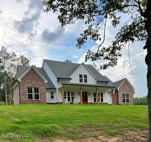 215 Louise Rd, Byhalia, MS, 38611 | Card Image