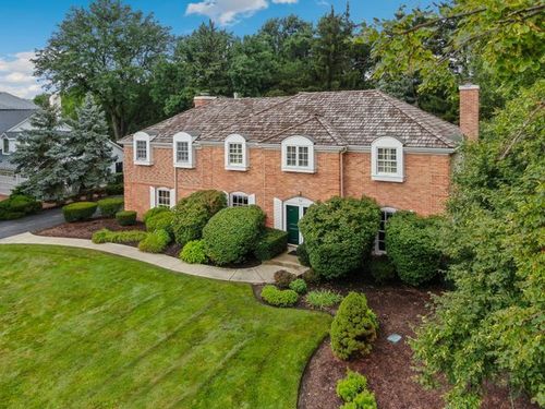 59 Sheffield Ln, Oak Brook, IL, 60523-2353 | Card Image
