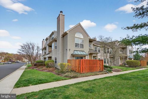 4202 Waltham Ct, YARDLEY, PA, 19067-6389 | Card Image