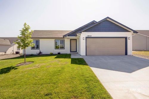 1840 Regency Way, Emmett, ID, 83617-3752 | Card Image