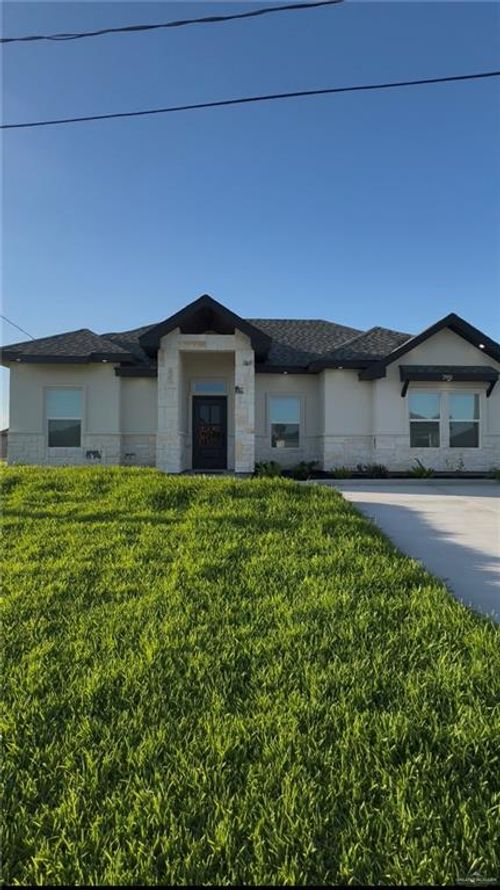2951 Rio Red Cir N, Edinburg, TX, 78541-5586 | Card Image