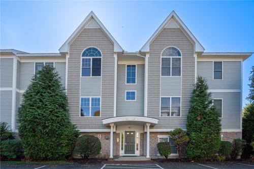 unit-109-200 Roger Williams Ave, Rumford, RI, 02916-3375 | Card Image