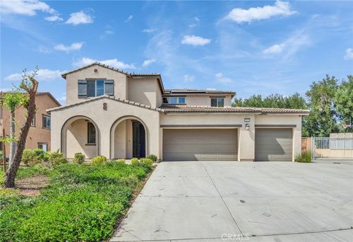 2675 Half Dome Ct, Jurupa Valley, CA, 92509-1929 | Card Image
