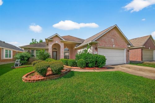 9511 Mankay Ln, Houston, TX, 77070-5142 | Card Image