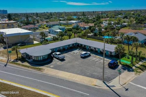 1915 N Atlantic Ave, Daytona Beach, FL, 32118-3301 | Card Image