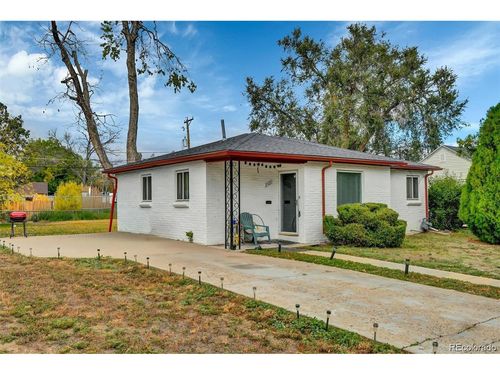 2921 Jasmine St, Denver, CO, 80207-2819 | Card Image