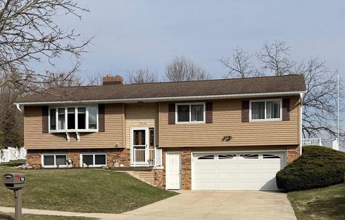 714 Willow Run Street, Cottage Grove, WI, 53527 | Card Image