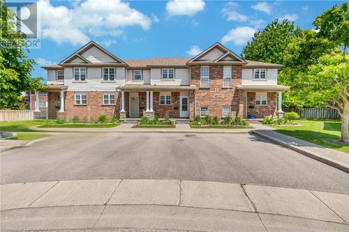 31-400 Wilson Ave, Kitchener, ON, N2C2S1 | Card Image