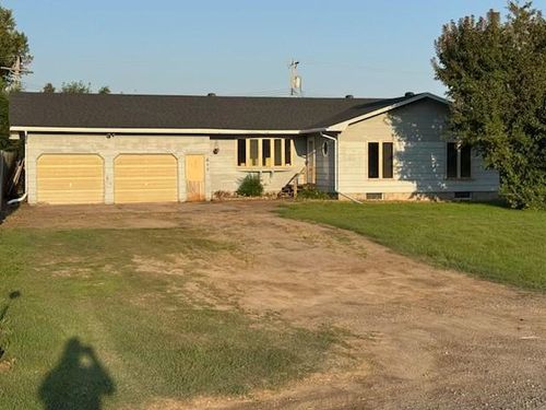 608 Pacific Ave, Thompson, ND, 58278-4102 | Card Image