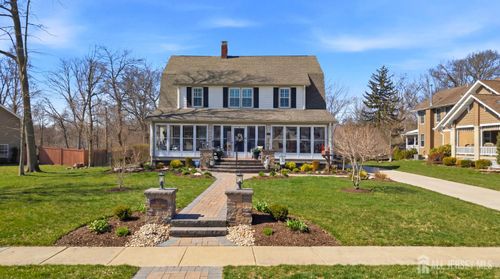 151 Beechwood Ave, Middlesex, NJ, 08846-1105 | Card Image