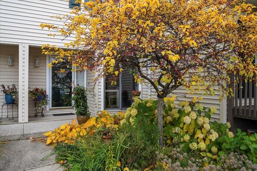 131-131 Autumn Ct, Buffalo Grove, IL, 60089-1581 | Card Image