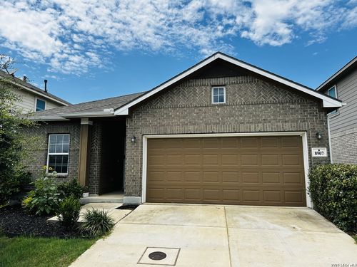 8907 Ladbroke Grv, Converse, TX, 78109 | Card Image