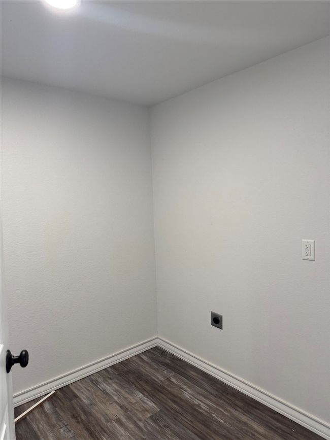 828 Indiana St, House other with 3 bedrooms, 2 bathrooms and null parking in Graham TX | Image 13