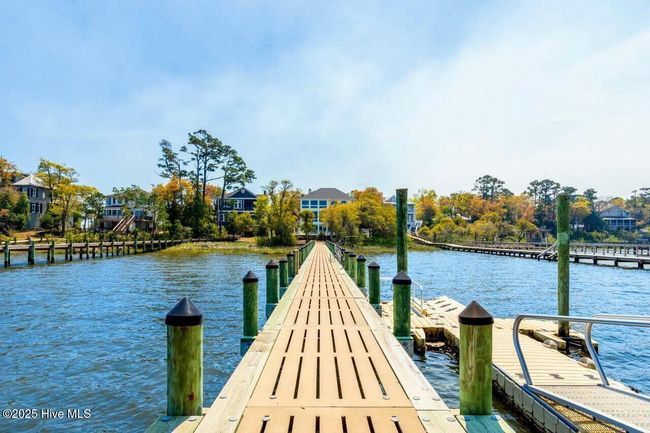 Hog Slat Pier / Floating Dock | Image 16