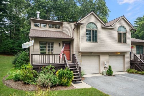 24 White Birch Ct, North Kingstown, RI, 02852-6500 | Card Image