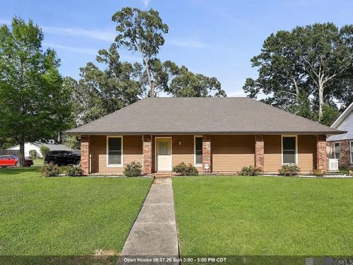 5915 Cedar Creek Dr, Baton Rouge, LA, 70817-3732 | Card Image