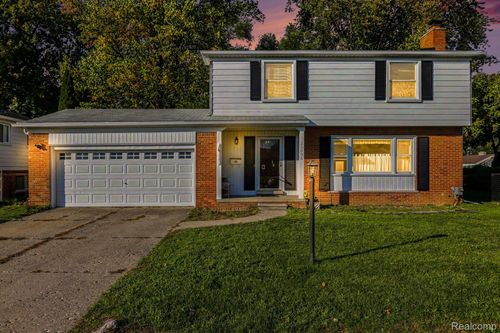 29656 Linda Street, Livonia, MI, 48154 | Card Image