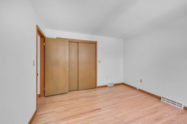 24 Sky Ridge Drive, House other with 3 bedrooms, 3 bathrooms and 8 parking in Somers CT | Image 31