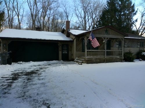 3732 Fish Lake Rd, Lapeer, MI, 48446-8316 | Card Image