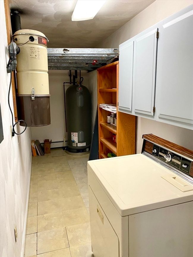 3 - 57 Front St, Condo with 2 bedrooms, 3 bathrooms and 1 parking in Beverly MA | Image 32