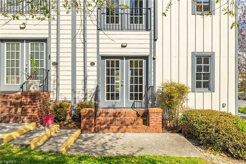 445 Mcadoo Ave, Greensboro, NC, 27406-1643 | Card Image