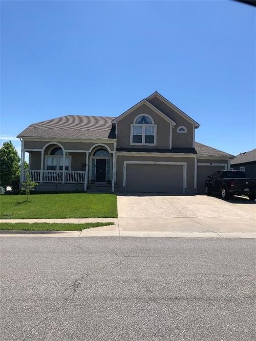 1501 1501 Johnston Drive Drive, Raymore, MO, 64083 | Card Image